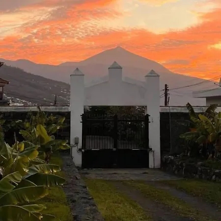 Villa En El Campo Con Piscina Privada Y Sunsets!