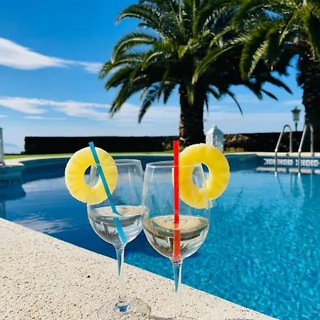 En El Campo Con Piscina Privada Y Sunsets!
